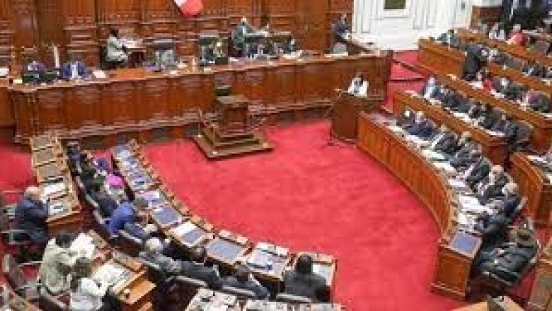 CONGRESO RECORTA DOS MIL MILLONES DE LAS REGIONES PARA DÁRSELOS A LIMA